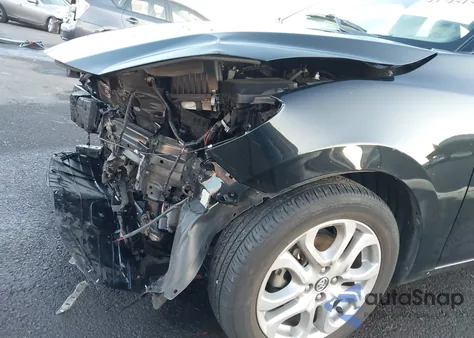 2017 Toyota Yaris Ia из США, поврежденный, VIN 3MYDLBYV6HY165610